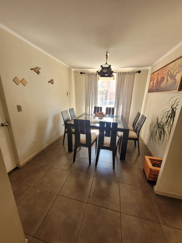 Vendo Hermosa casa, Atalaya Norte 07573, Santa María del Peñón, Puente Alto.