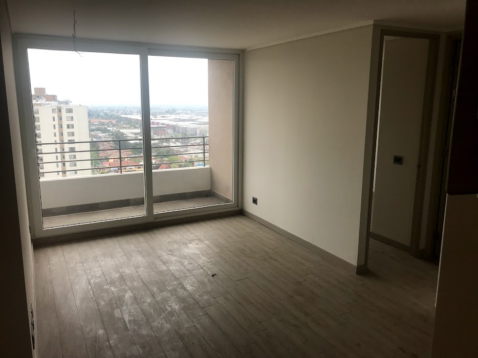 Arriendo hermoso y cómodo departamento, Primera Avenida, San Miguel.