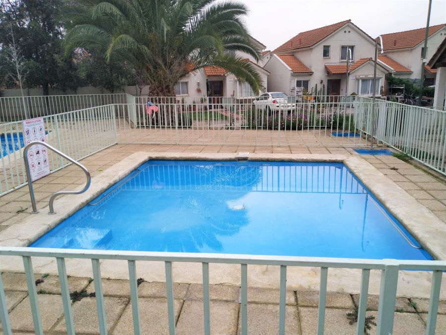 Vendo Hermosa casa Condominio Cumbres de Nos, San Bernardo.