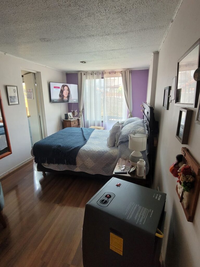 Vendo agradable casa, Pje. Río Cisnes, Villa El Alba.