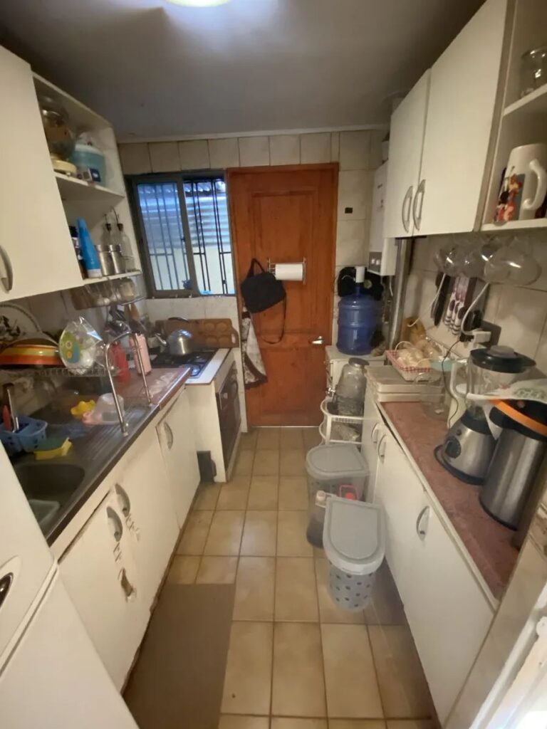 Vendo Casa Plazuela Los Toros, costado Mall Plaza Tobalaba.