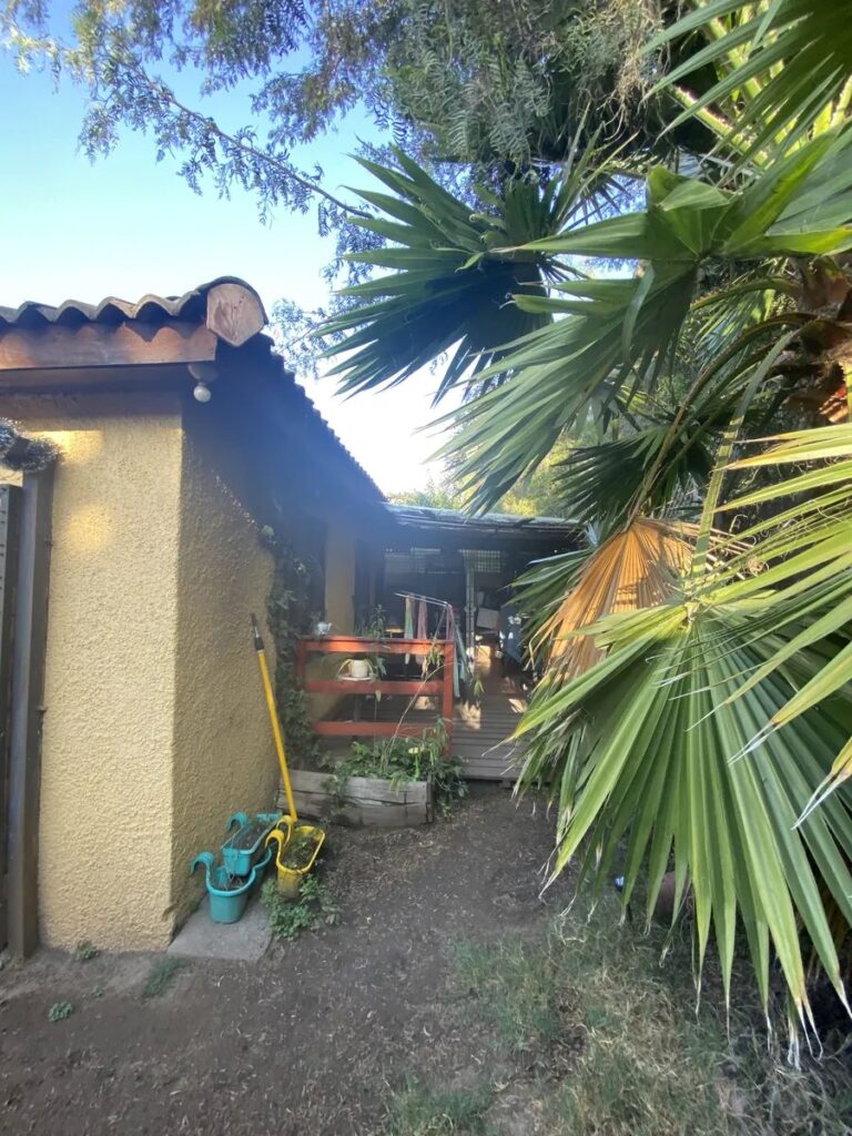 Vendo Casa Plazuela Los Toros, costado Mall Plaza Tobalaba.