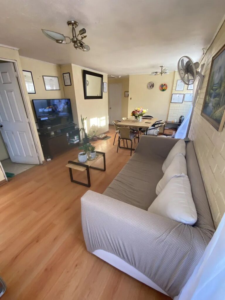 Vendo Casa Plazuela Los Toros, costado Mall Plaza Tobalaba.