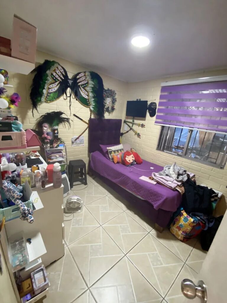 Vendo Casa Plazuela Los Toros, costado Mall Plaza Tobalaba.