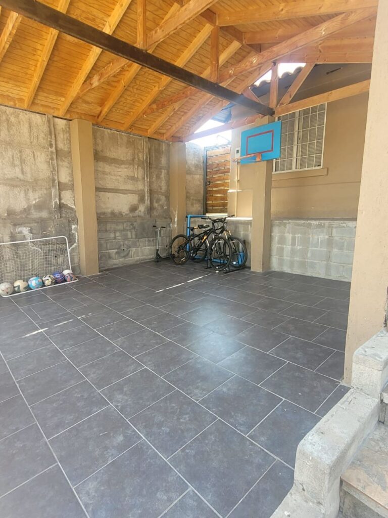 Vendo hermosa casa en sector privilegiado, Hacienda El Peñón, Pte. Alto.