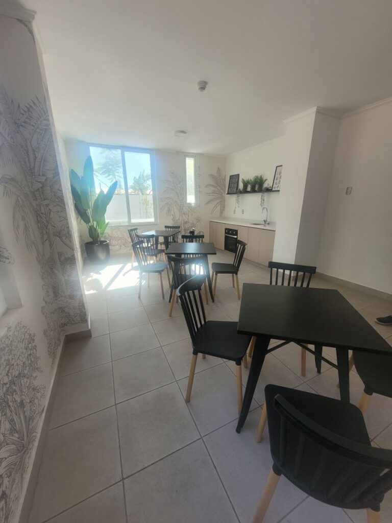 Arriendo departamento Nuevo, Trinidad – Av. La Florida.