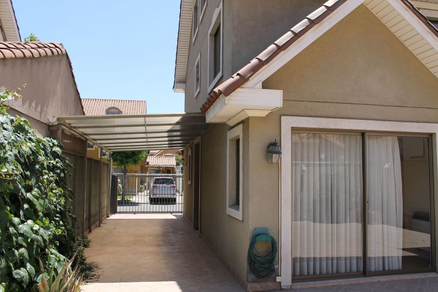 Arriendo Hermosa casa Santa Ema, Rojas Magallanes Oriente.