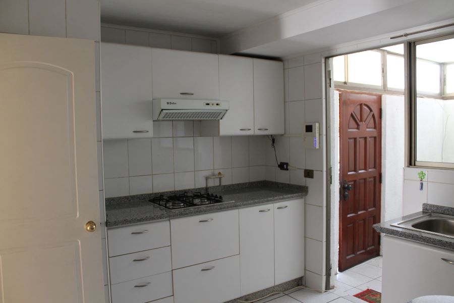 Arriendo Hermosa casa Santa Ema, Rojas Magallanes Oriente.
