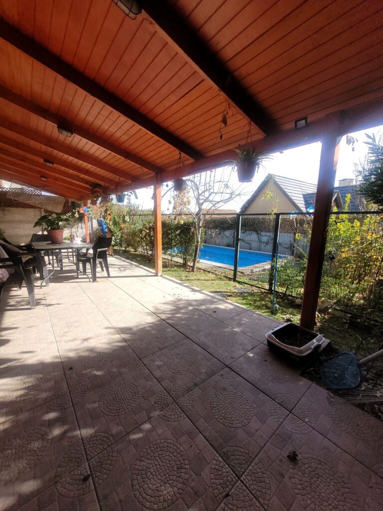 Camino La Cumbre, Alto Macul, condominio Vista Cordillera II, La Florida.