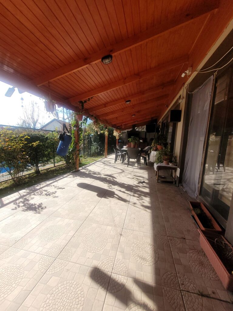 Camino La Cumbre, Alto Macul, condominio Vista Cordillera II, La Florida.