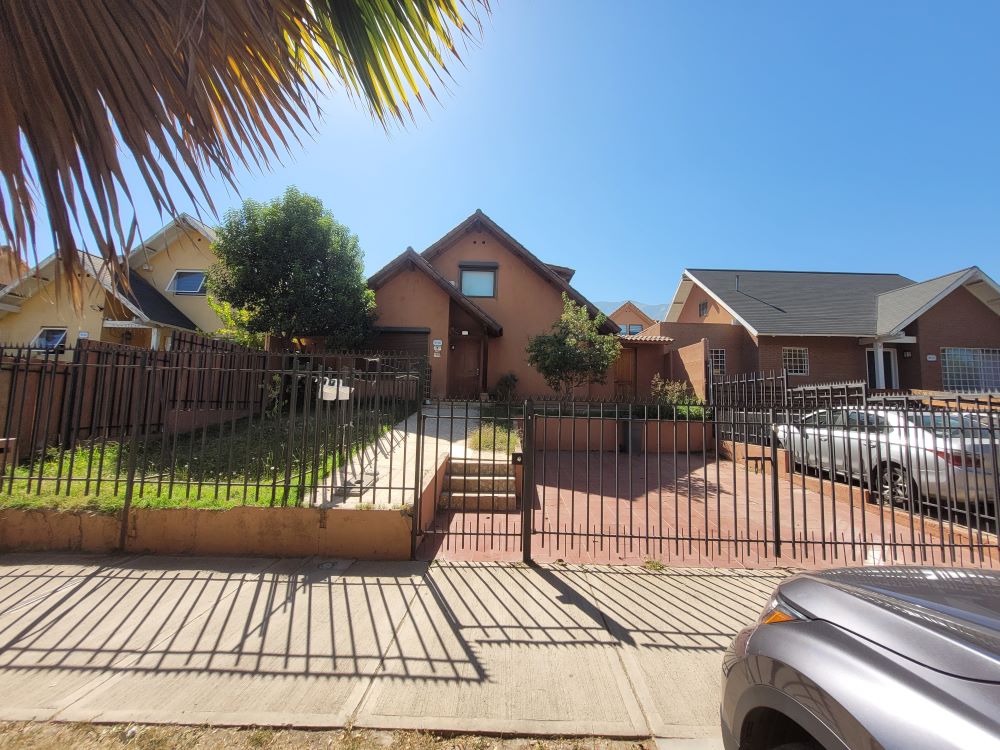 Arriendo casa El Hualle Sur 9160, La Florida.