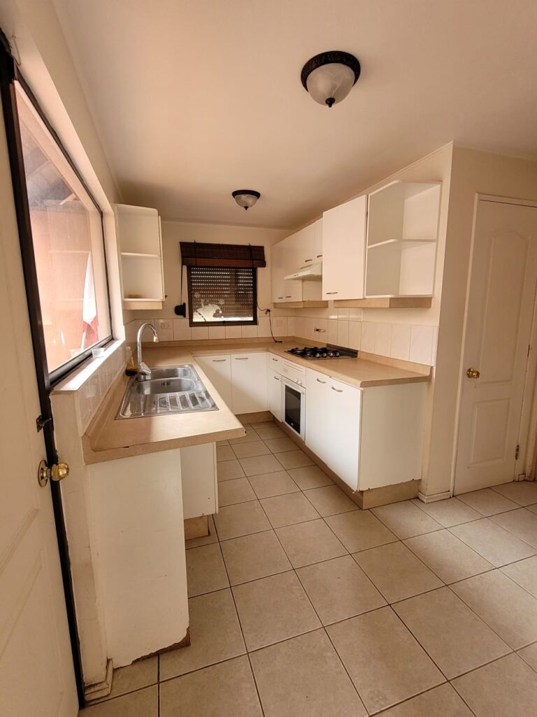 Arriendo casa El Hualle Sur 9160, La Florida.