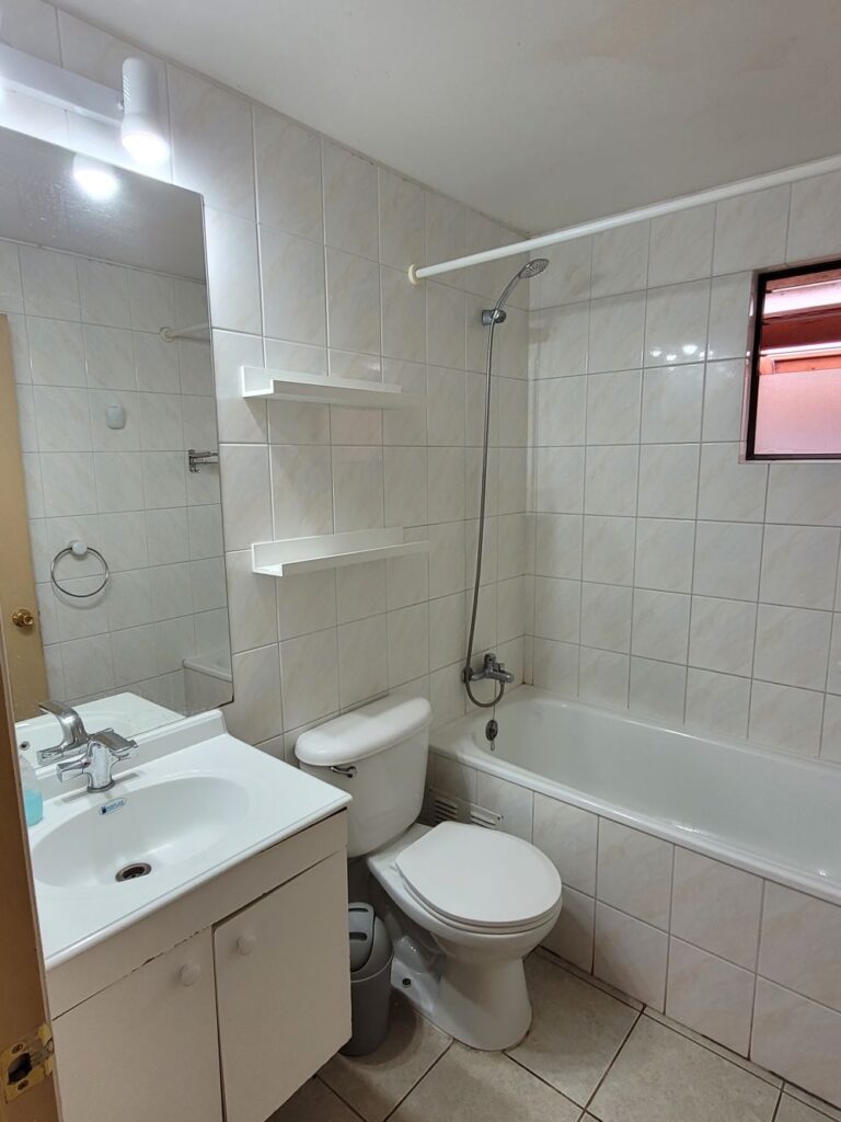 Arriendo casa El Hualle Sur 9160, La Florida.