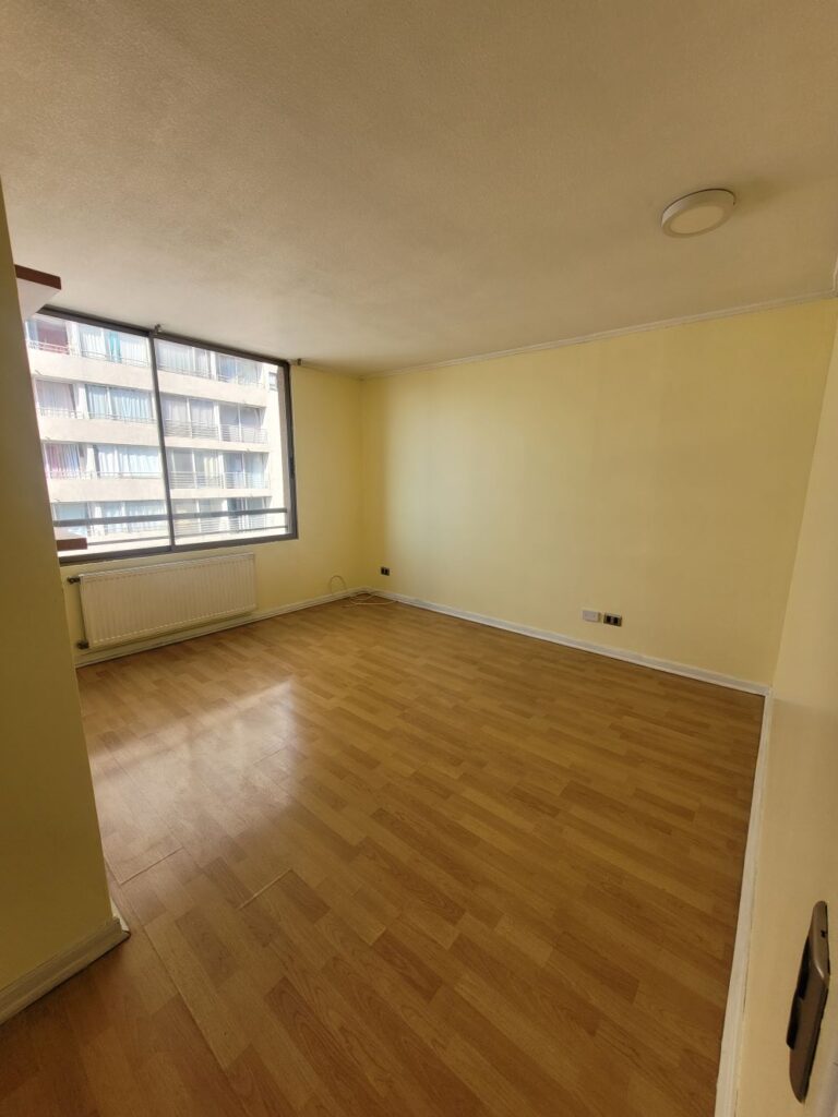 Vendo central departamento Argomedo / Vicuña Mackenna.
