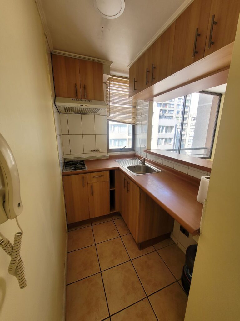 Vendo central departamento Argomedo / Vicuña Mackenna.