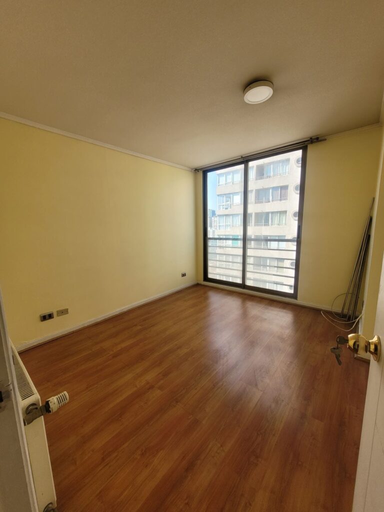 Vendo central departamento Argomedo / Vicuña Mackenna.