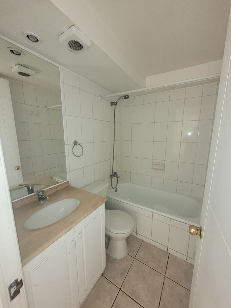Vendo central departamento Argomedo / Vicuña Mackenna.