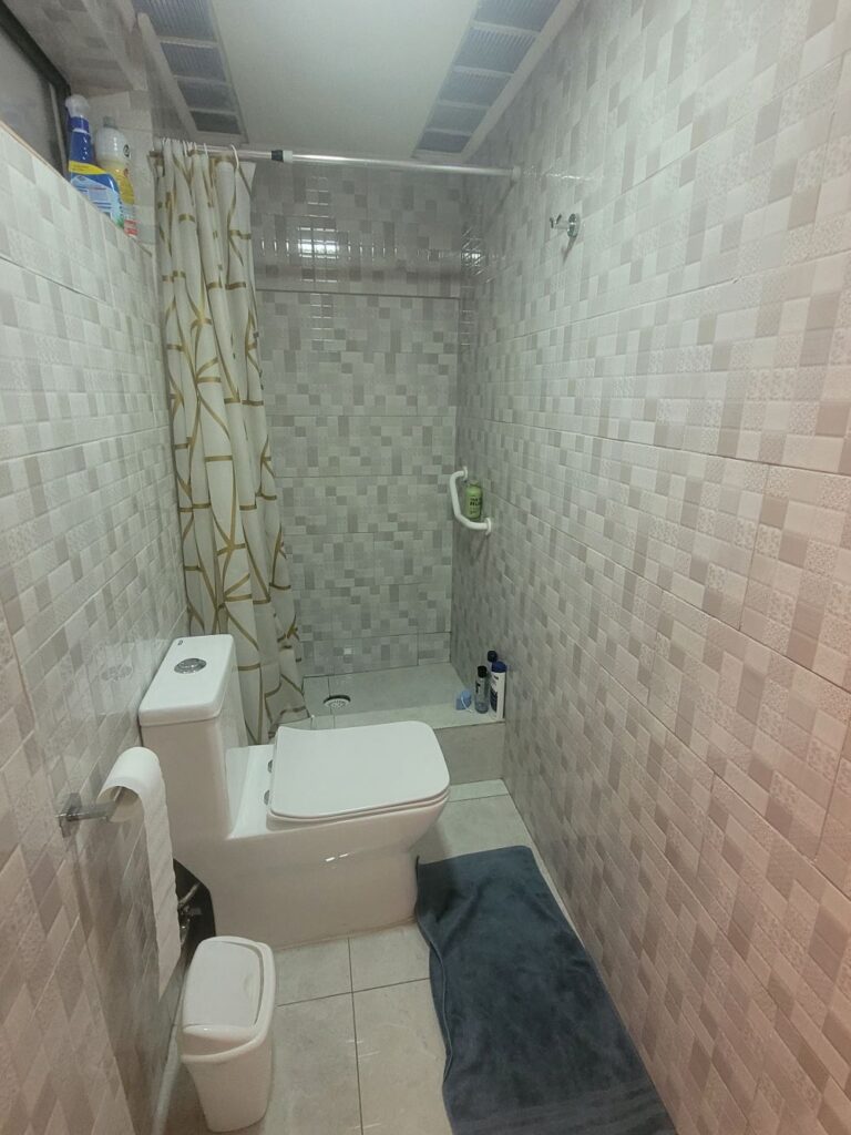 Vendo Casa + Taller, Perú – Serrano, Comuna de La Florida.