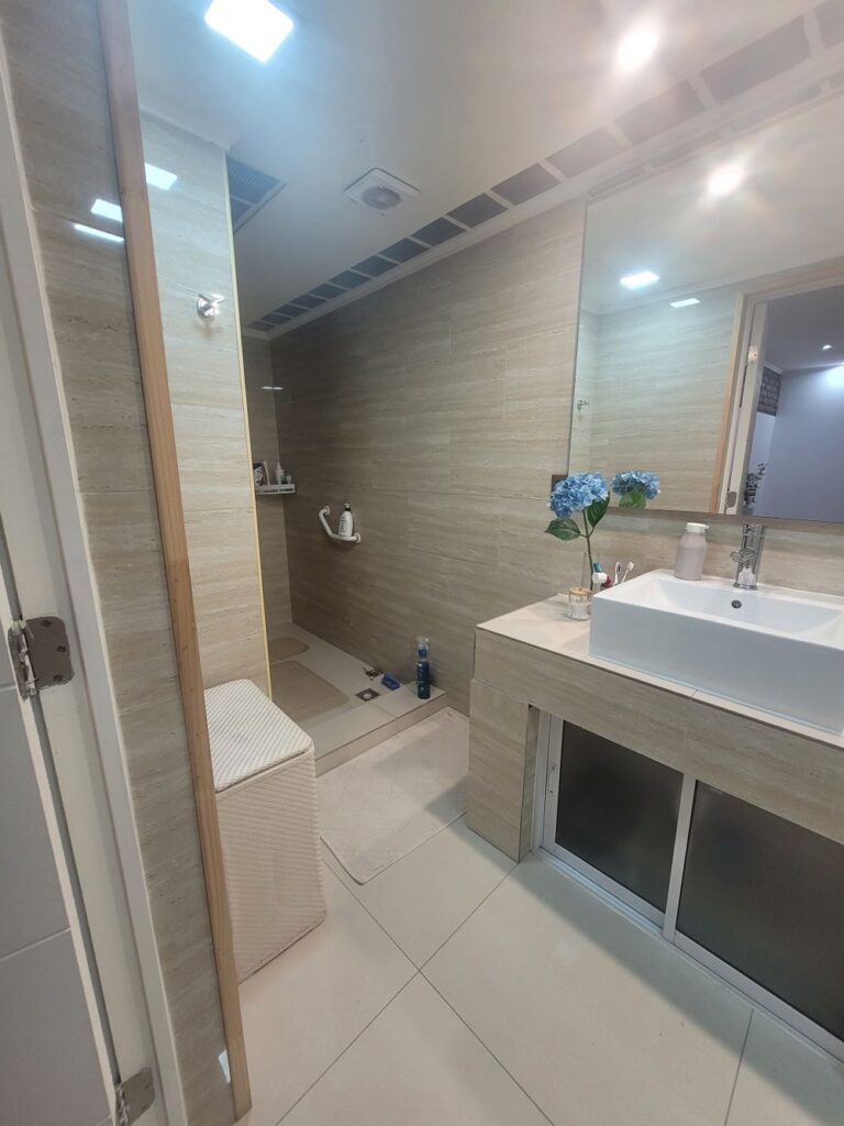 Vendo Casa + Taller, Perú – Serrano, Comuna de La Florida.